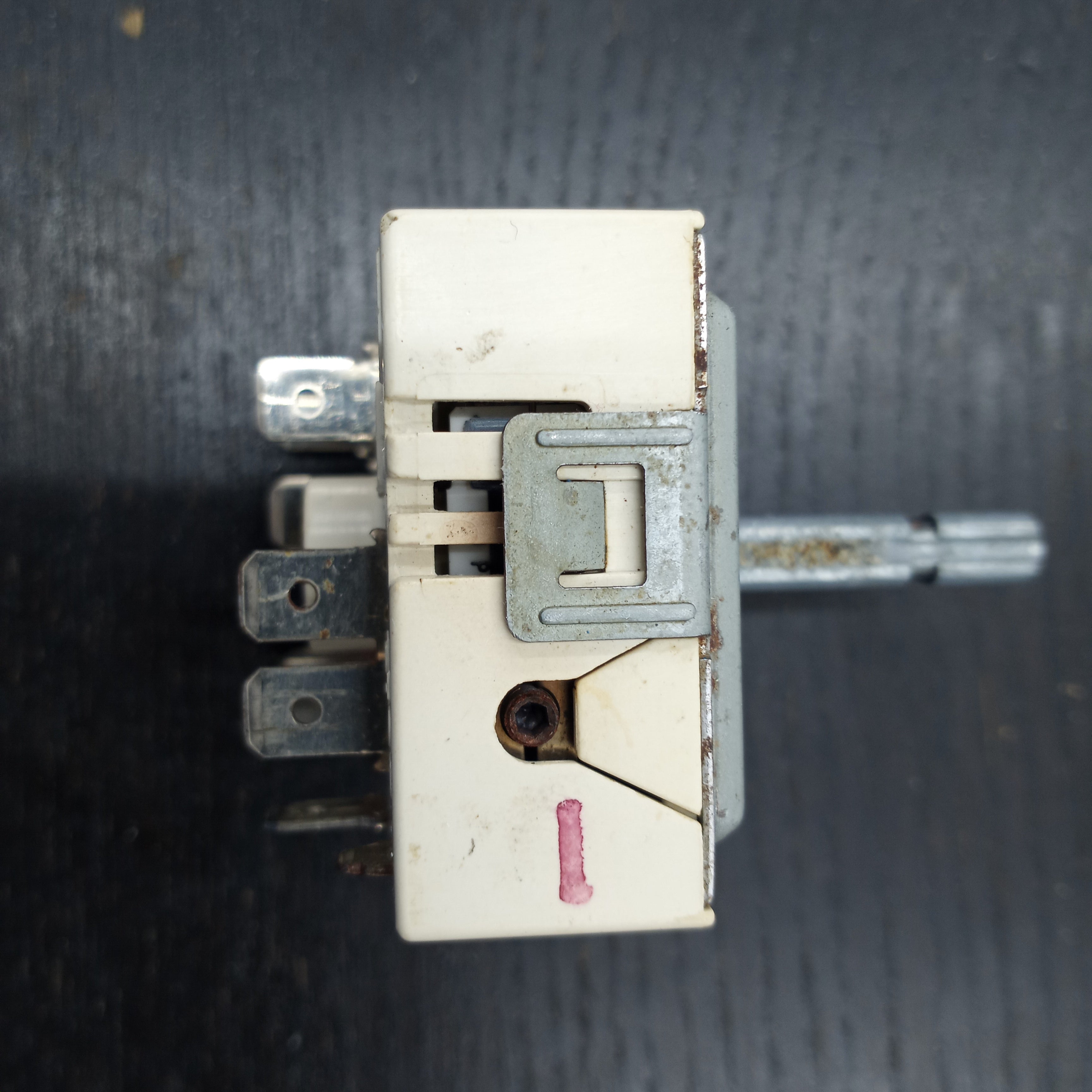GE Range Dual Surface Element Control Switch WB24T10058 GE Range Dual Surface Element Control Switch WB24T10058